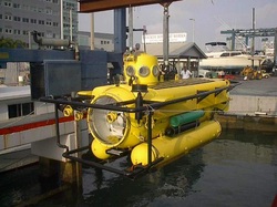 Perry submersible in Florida at dock